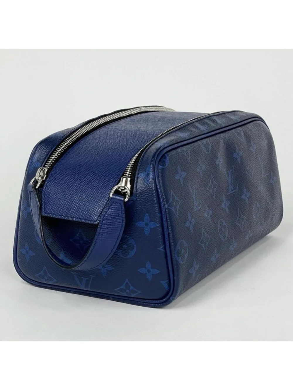 Louis Vuitton Dopp Kit Pouch Travel Bag Second Taigarama Cobalt